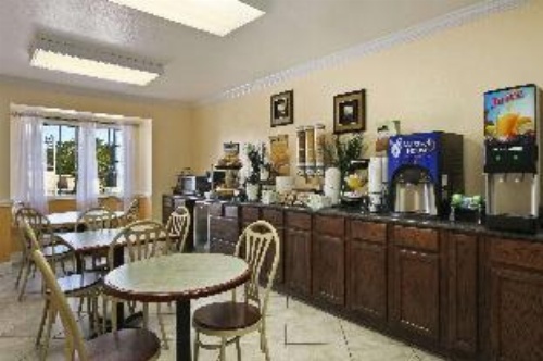 Microtel Inn & Suites By Wyndham Baton Rouge image 5