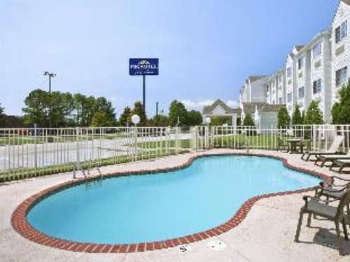 Microtel Inn & Suites By Wyndham Baton Rouge image 8